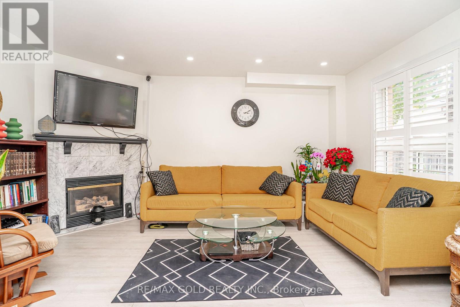 31 COLLEYVILLE STREET - 14