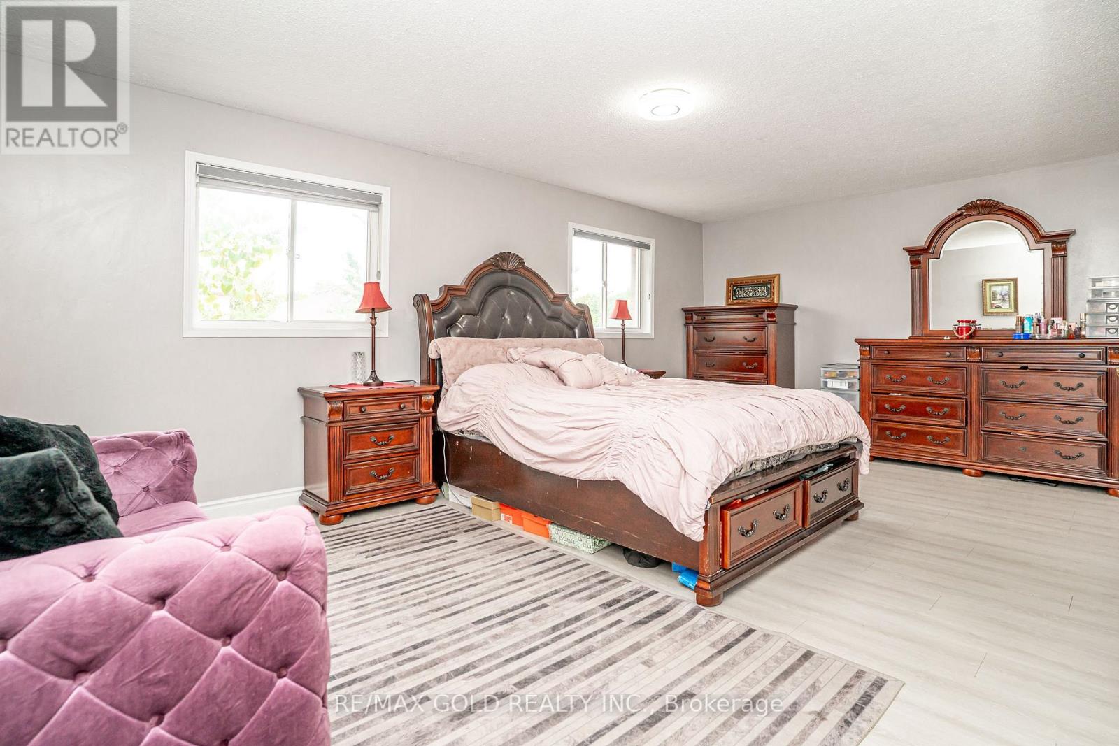 31 COLLEYVILLE STREET - 18