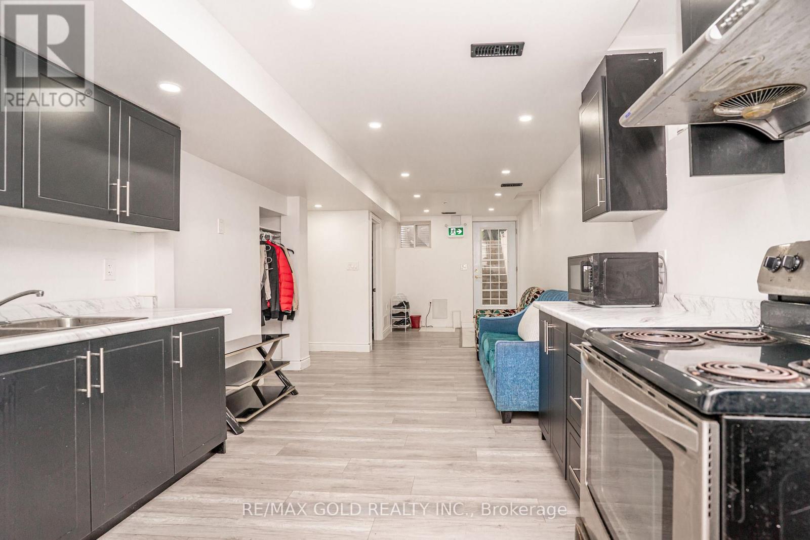 31 COLLEYVILLE STREET - 29