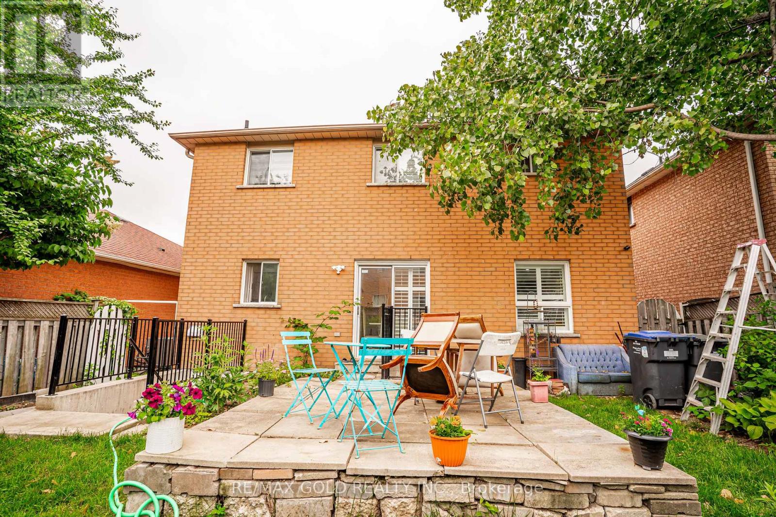 31 COLLEYVILLE STREET - 42