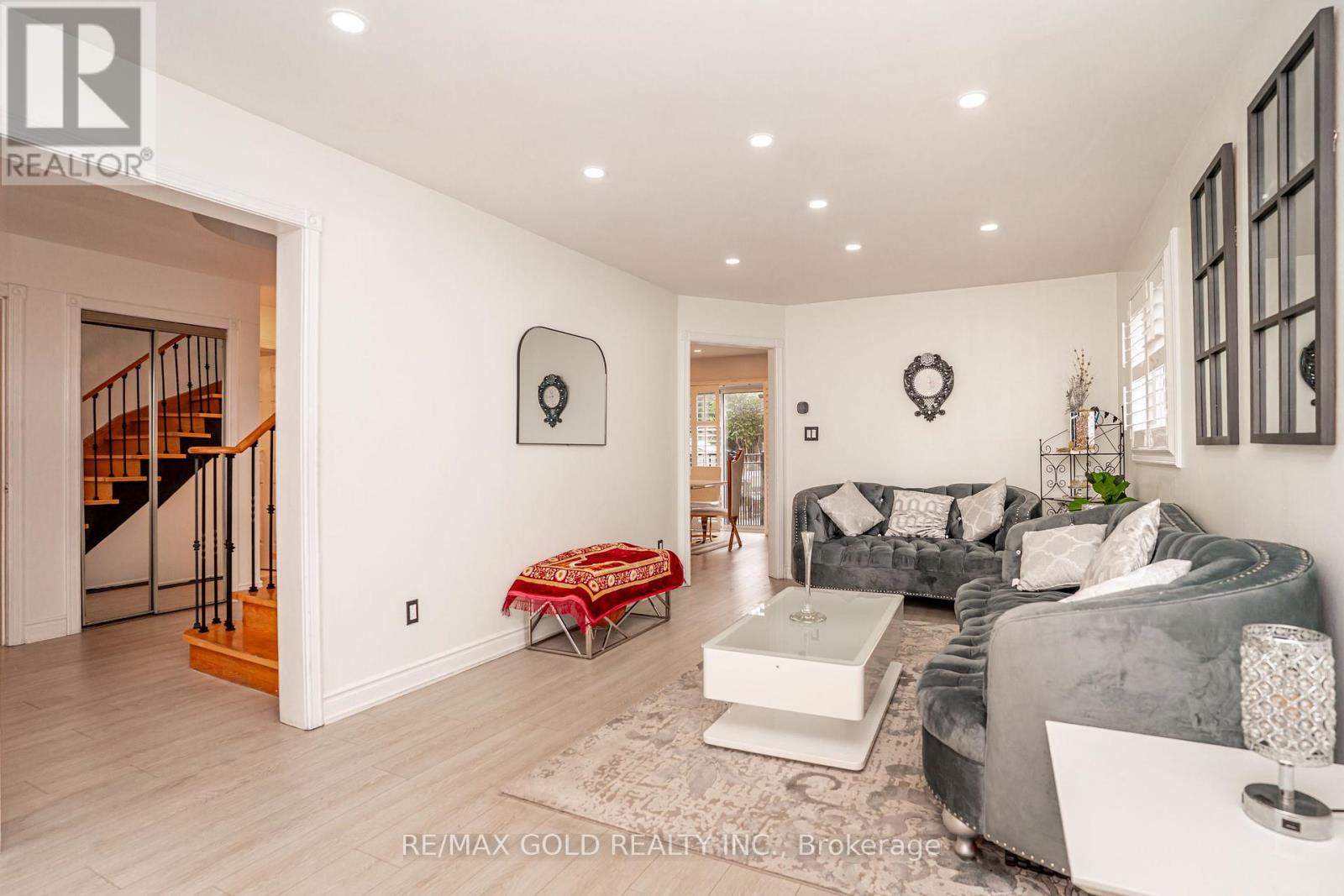 31 COLLEYVILLE STREET - 8