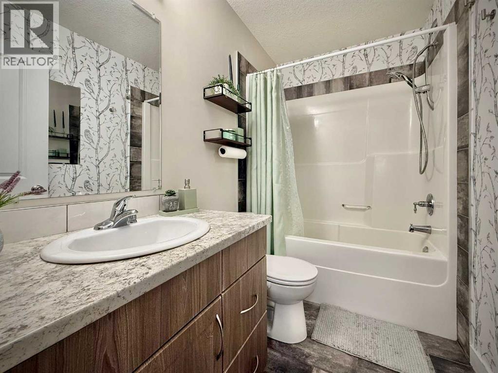 8408 101 Avenue — photo 21