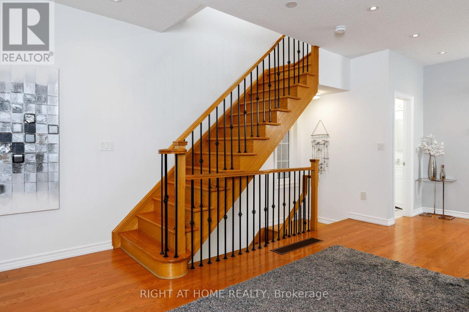 27 RAMAGE LANE - 13