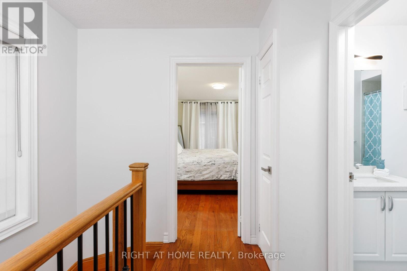 27 RAMAGE LANE - 33