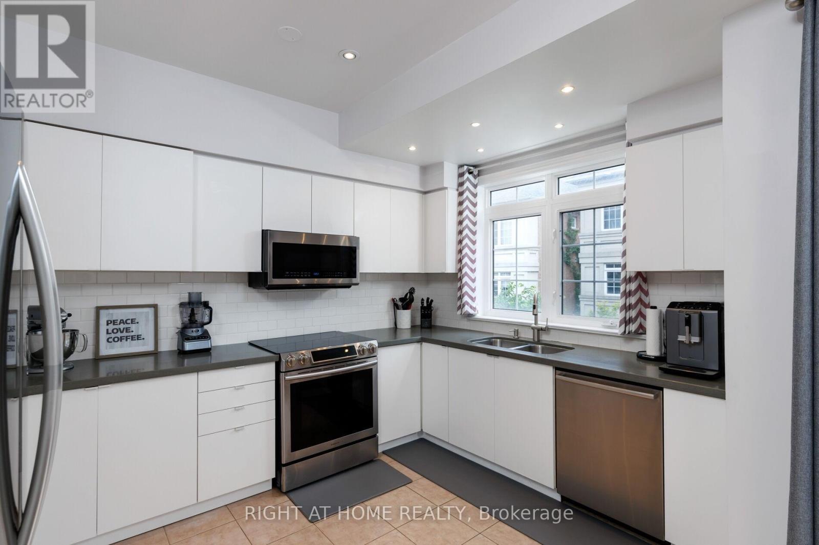 27 RAMAGE LANE - 20