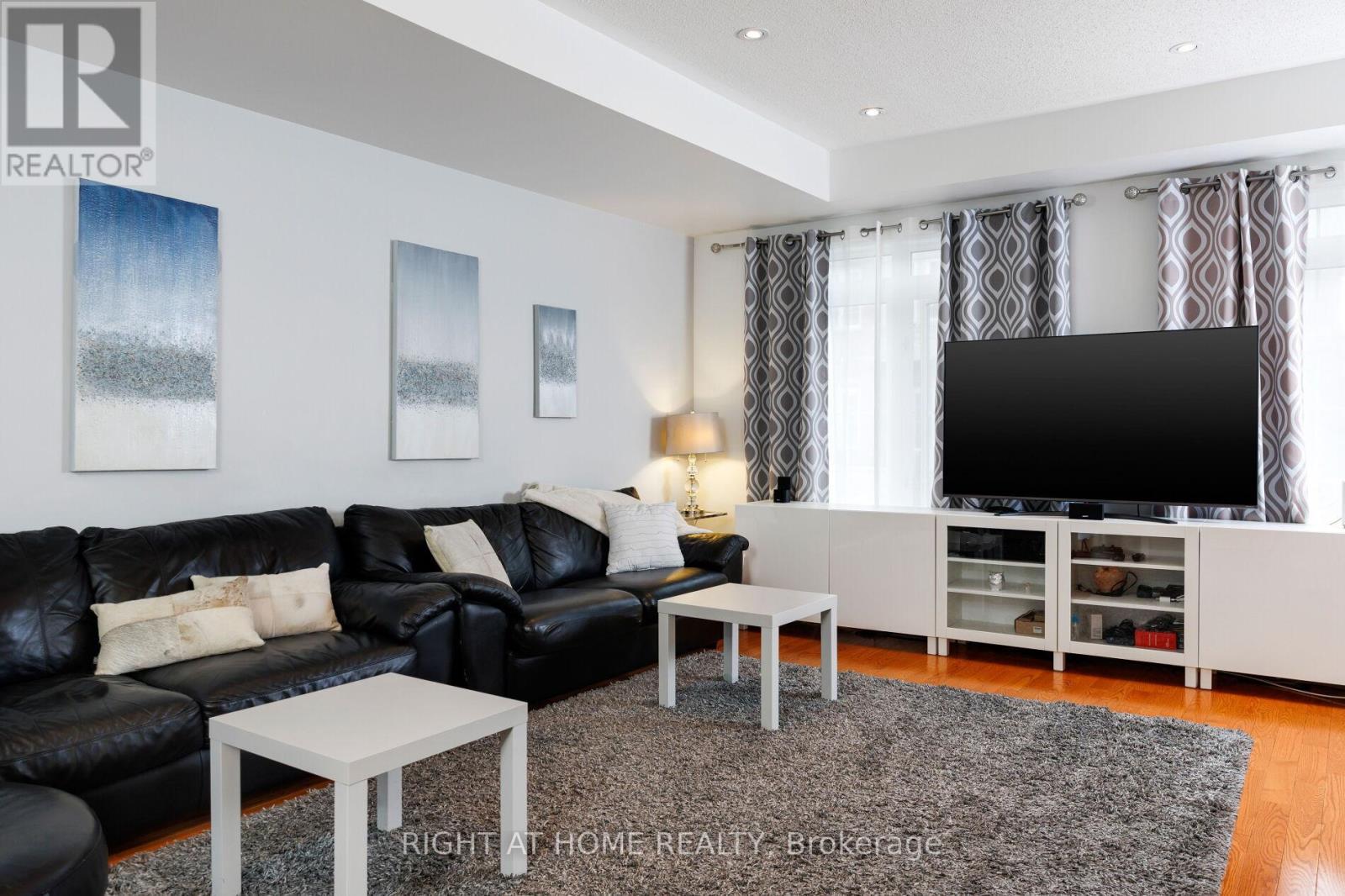 27 RAMAGE LANE - 11