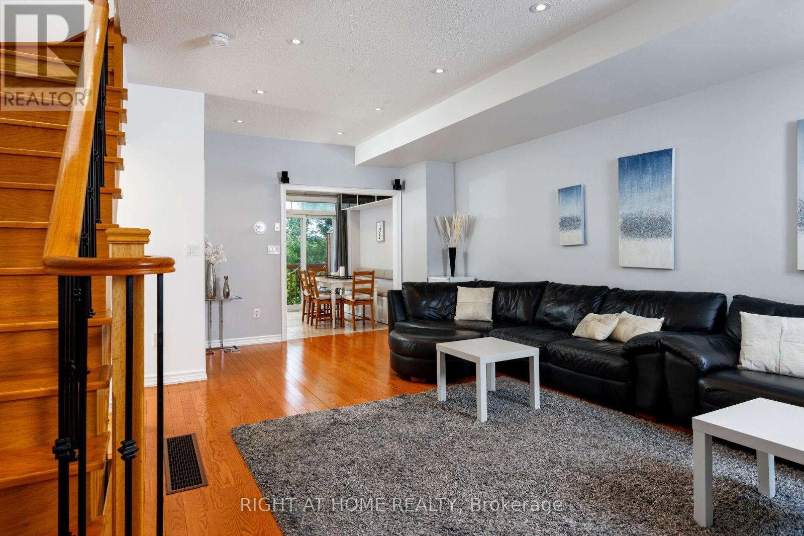 27 RAMAGE LANE - 12
