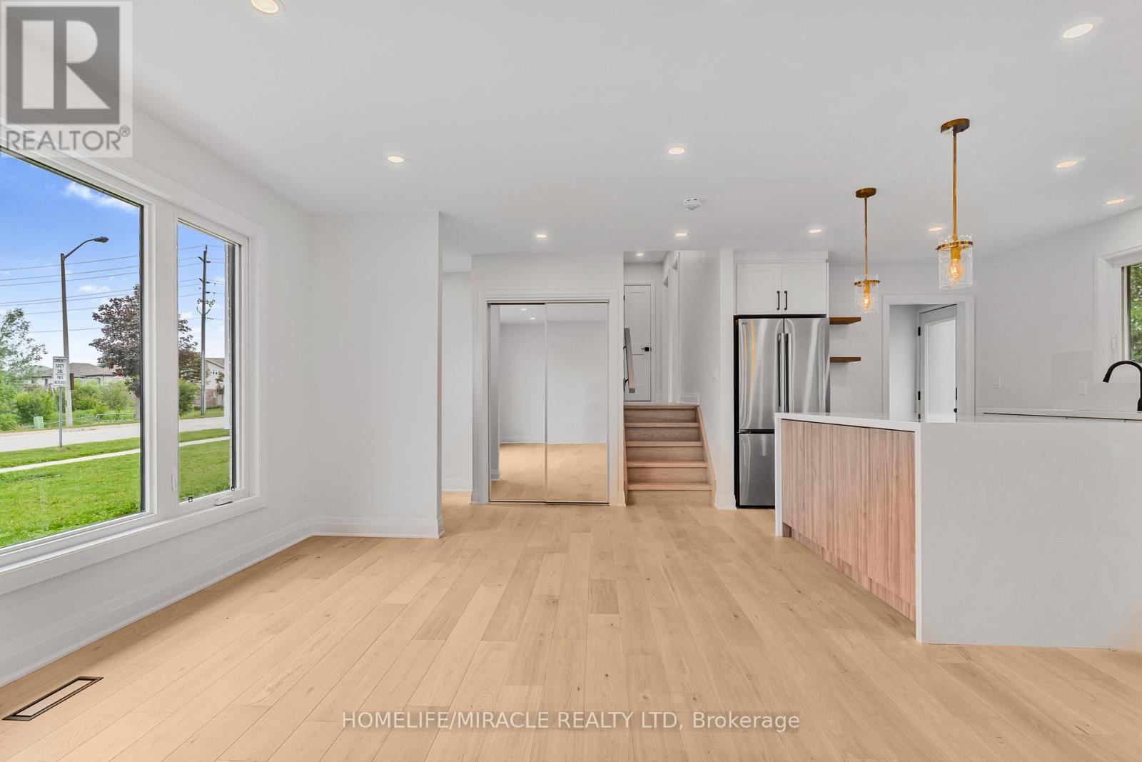 357 SIMON STREET - 11