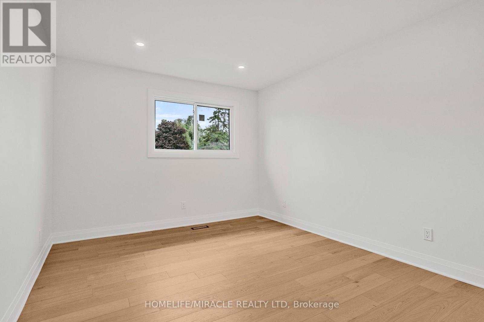 357 SIMON STREET - 8