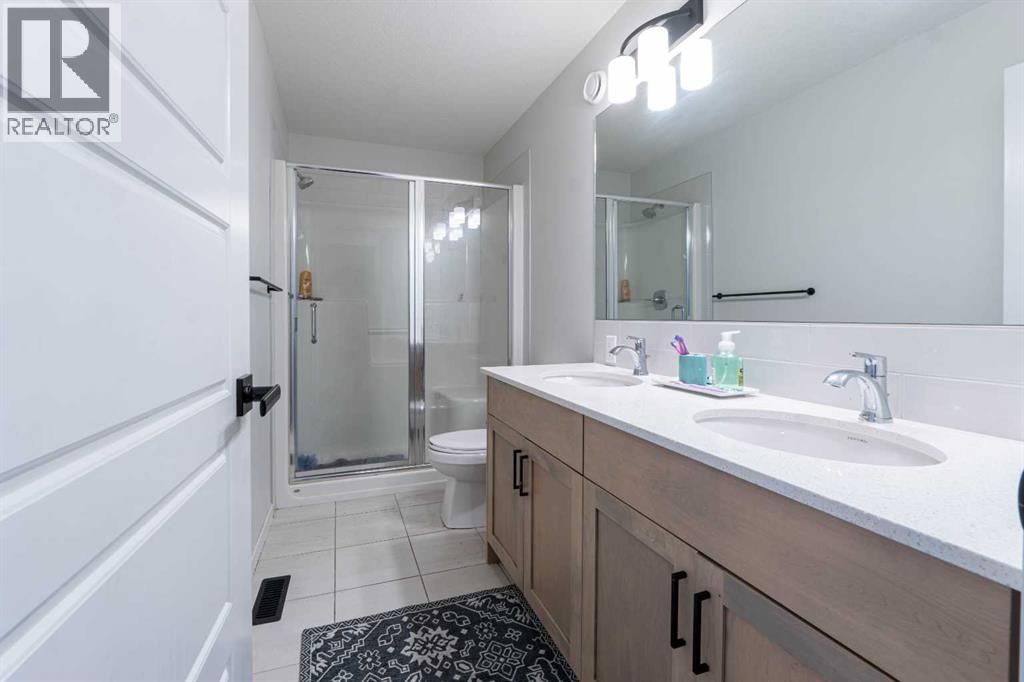 915 Corner Meadows Way NE - 21