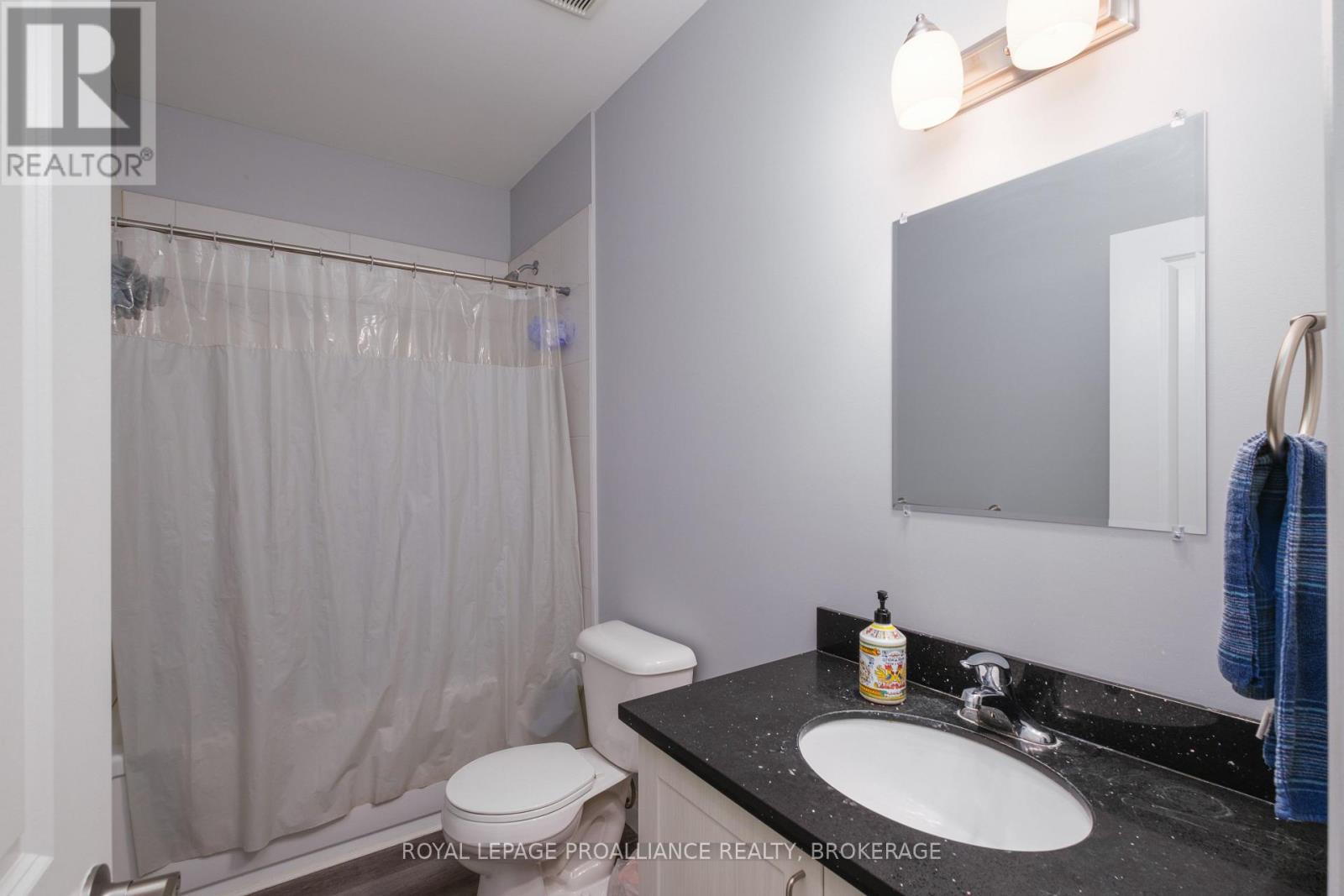 #502 501 FRONTENAC STREET - 10