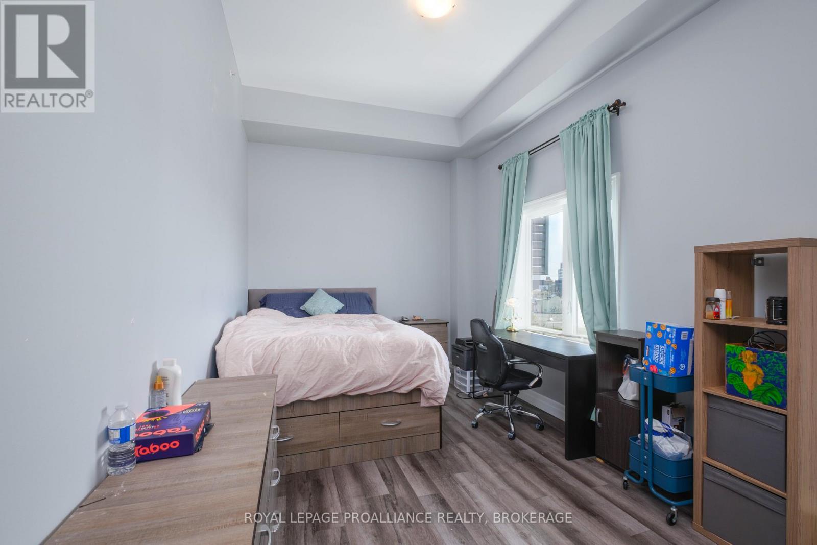 #502 501 FRONTENAC STREET - 14