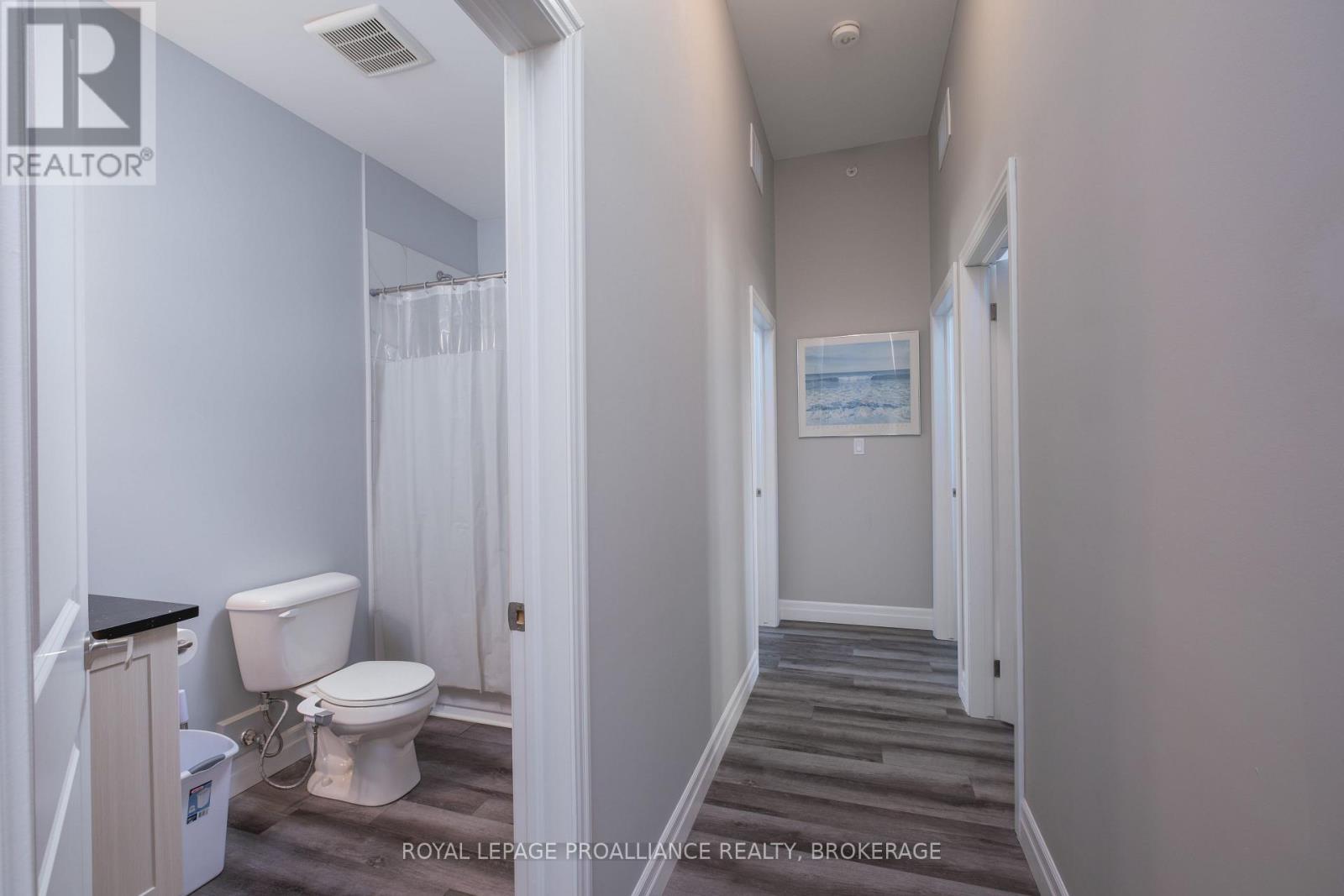 #502 501 FRONTENAC STREET - 18