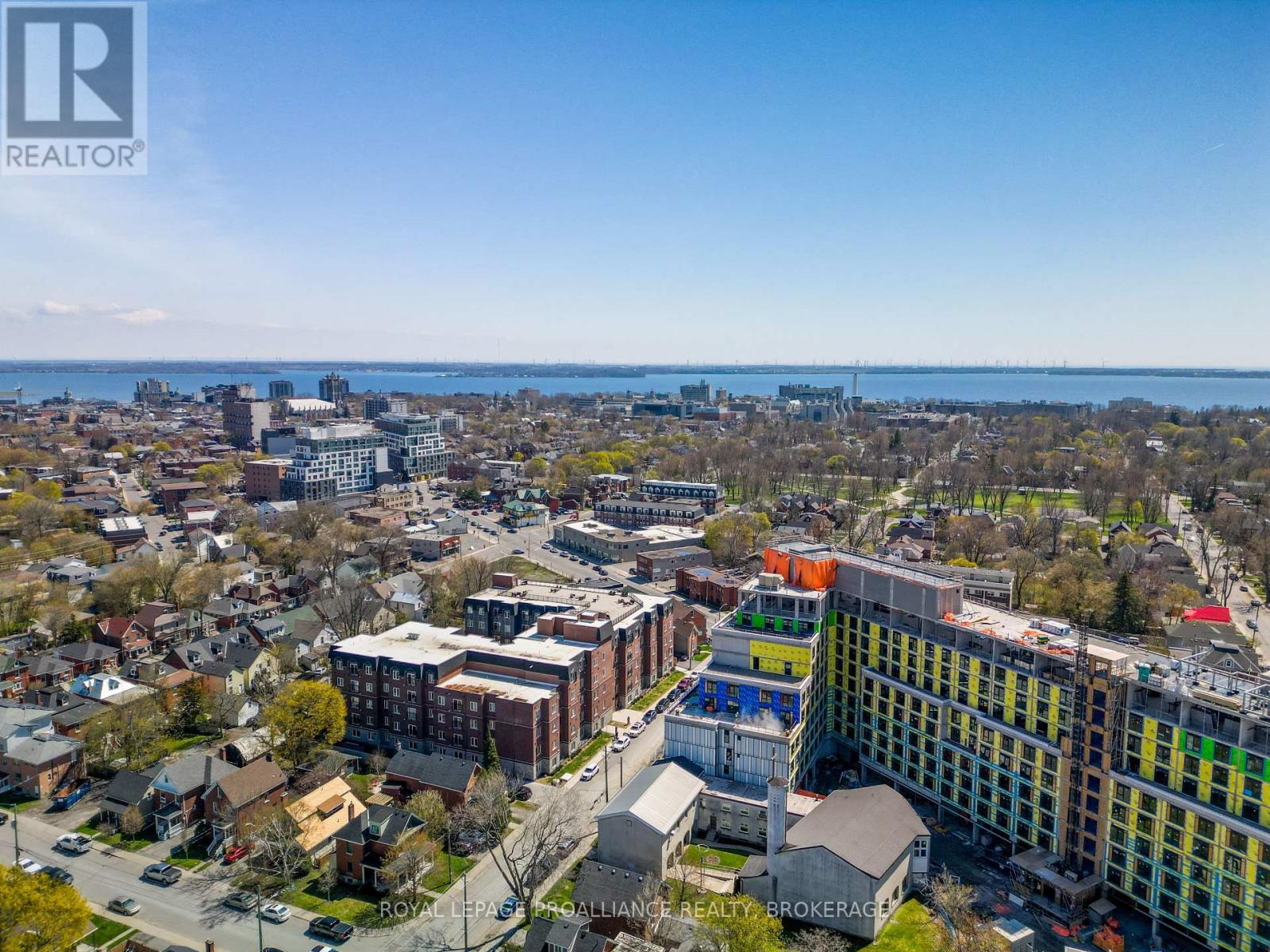 #502 501 FRONTENAC STREET - 2