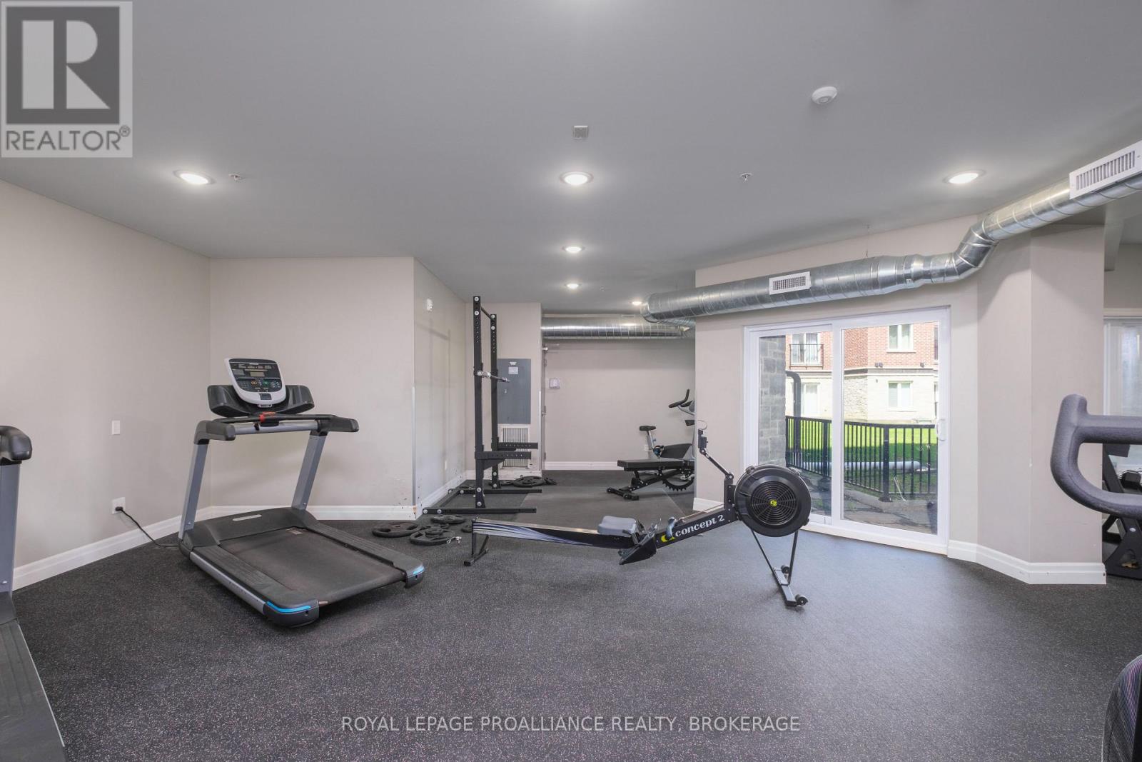 #502 501 FRONTENAC STREET - 21