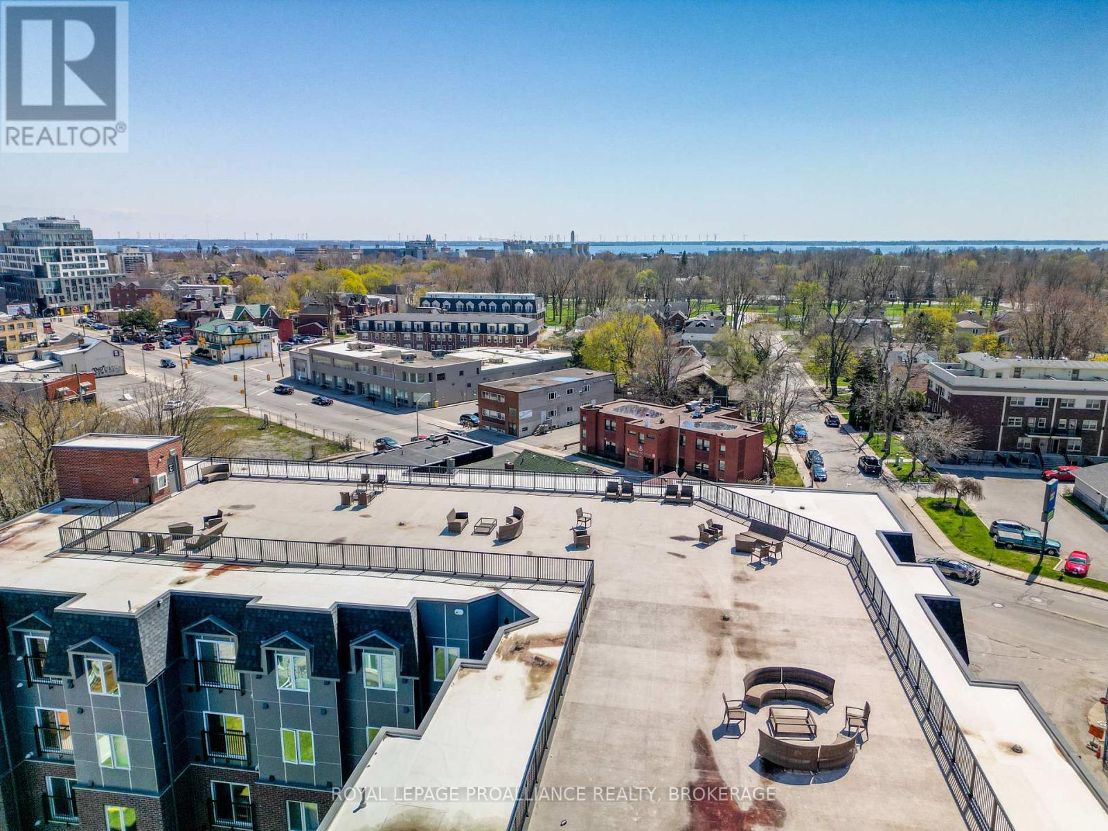 #502 501 FRONTENAC STREET - 3