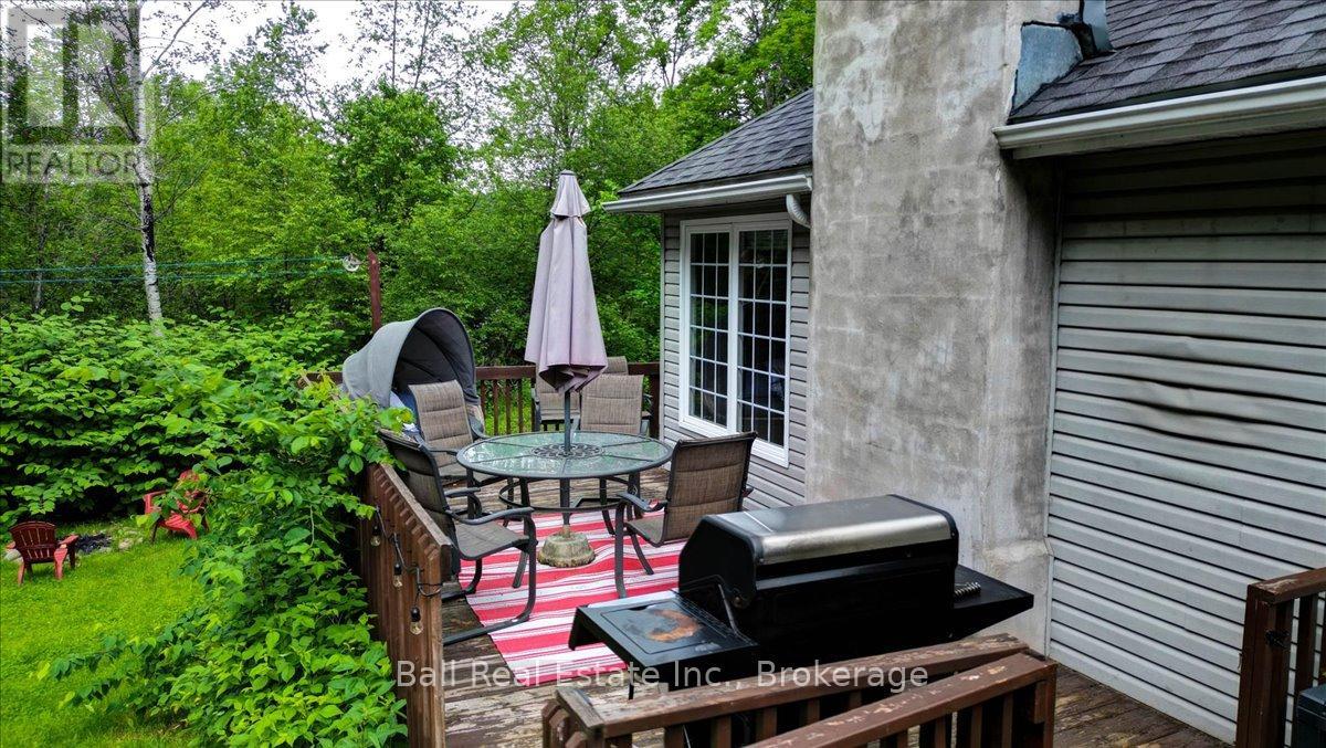 1482 SOUTH BAPTISTE LAKE ROAD - 11