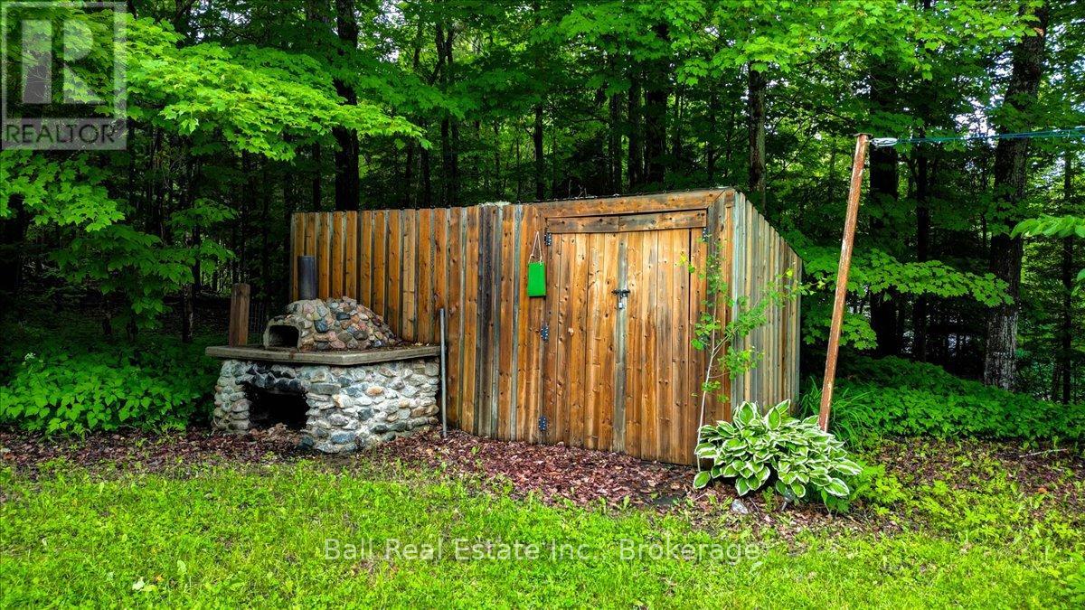 1482 SOUTH BAPTISTE LAKE ROAD - 14