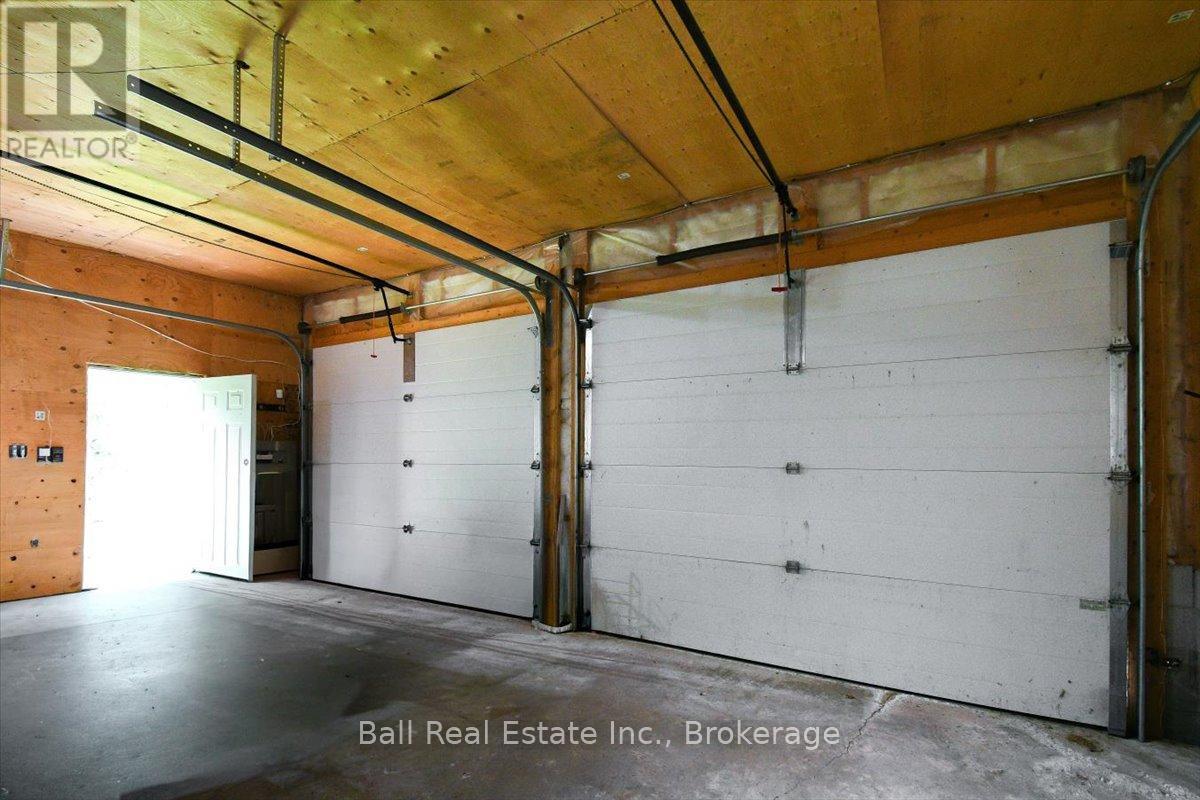 1482 SOUTH BAPTISTE LAKE ROAD - 19