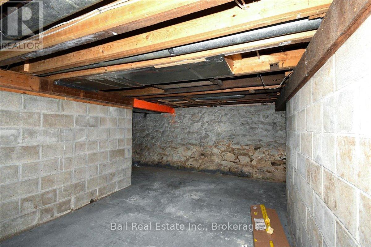 1482 SOUTH BAPTISTE LAKE ROAD - 44