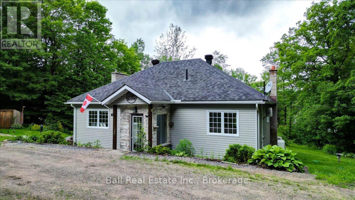 1482 SOUTH BAPTISTE LAKE ROAD - 7