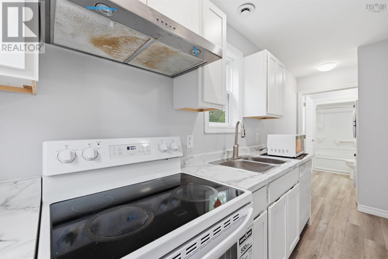 Property 36 of 49 of 7091/7093 Bayers Road