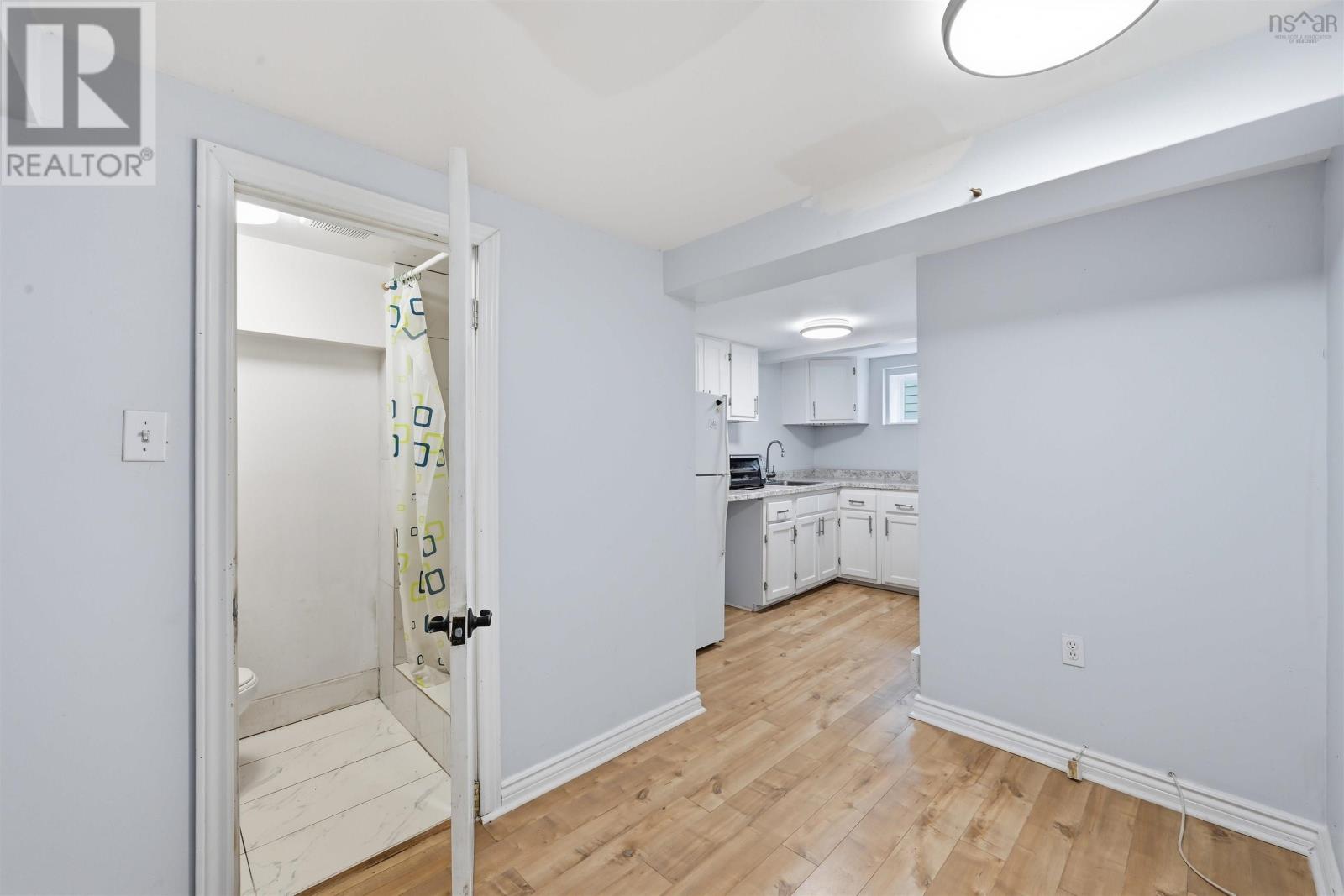 Property 30 of 49 of 7091/7093 Bayers Road