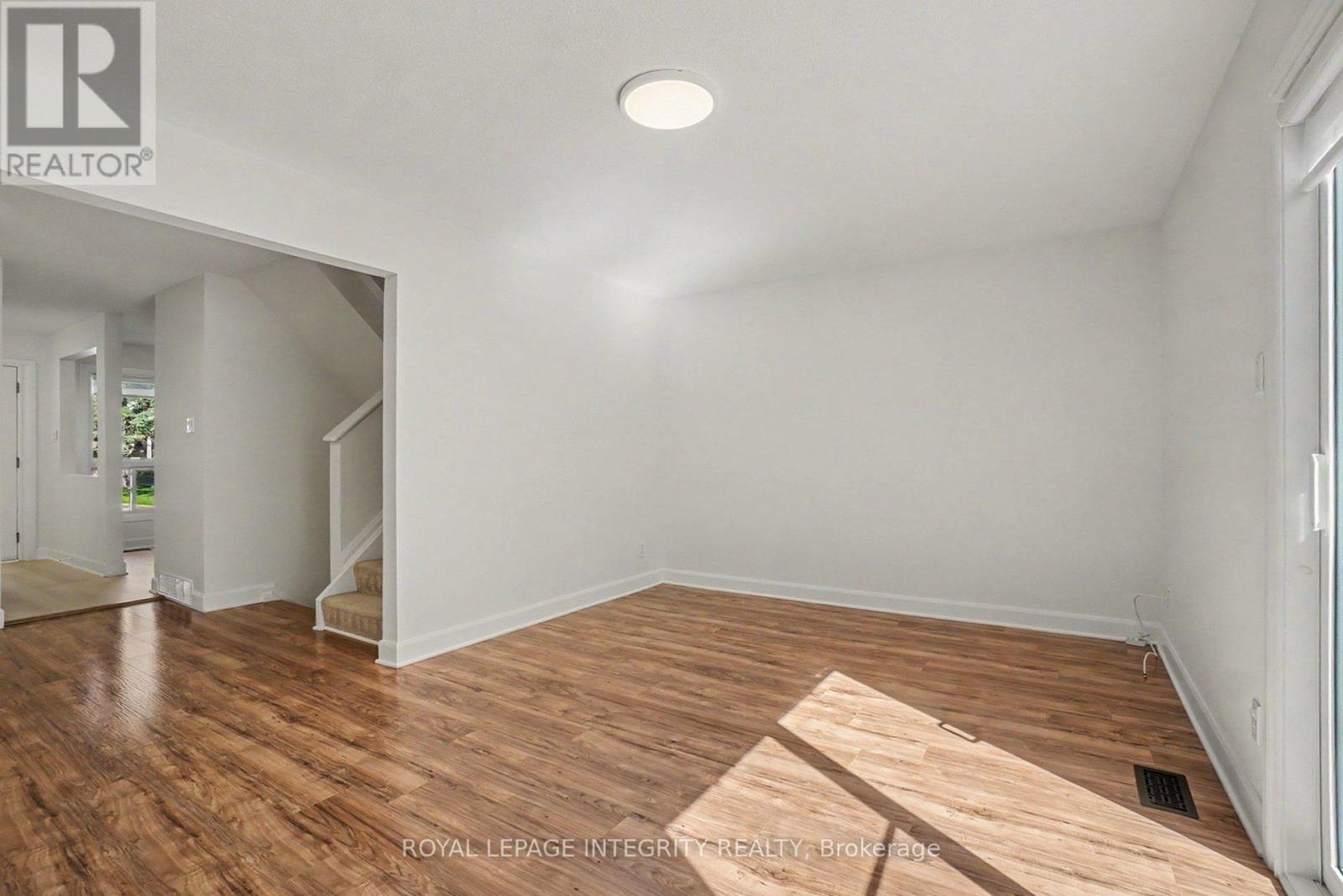#2 1507 BALLARD COURT - 11