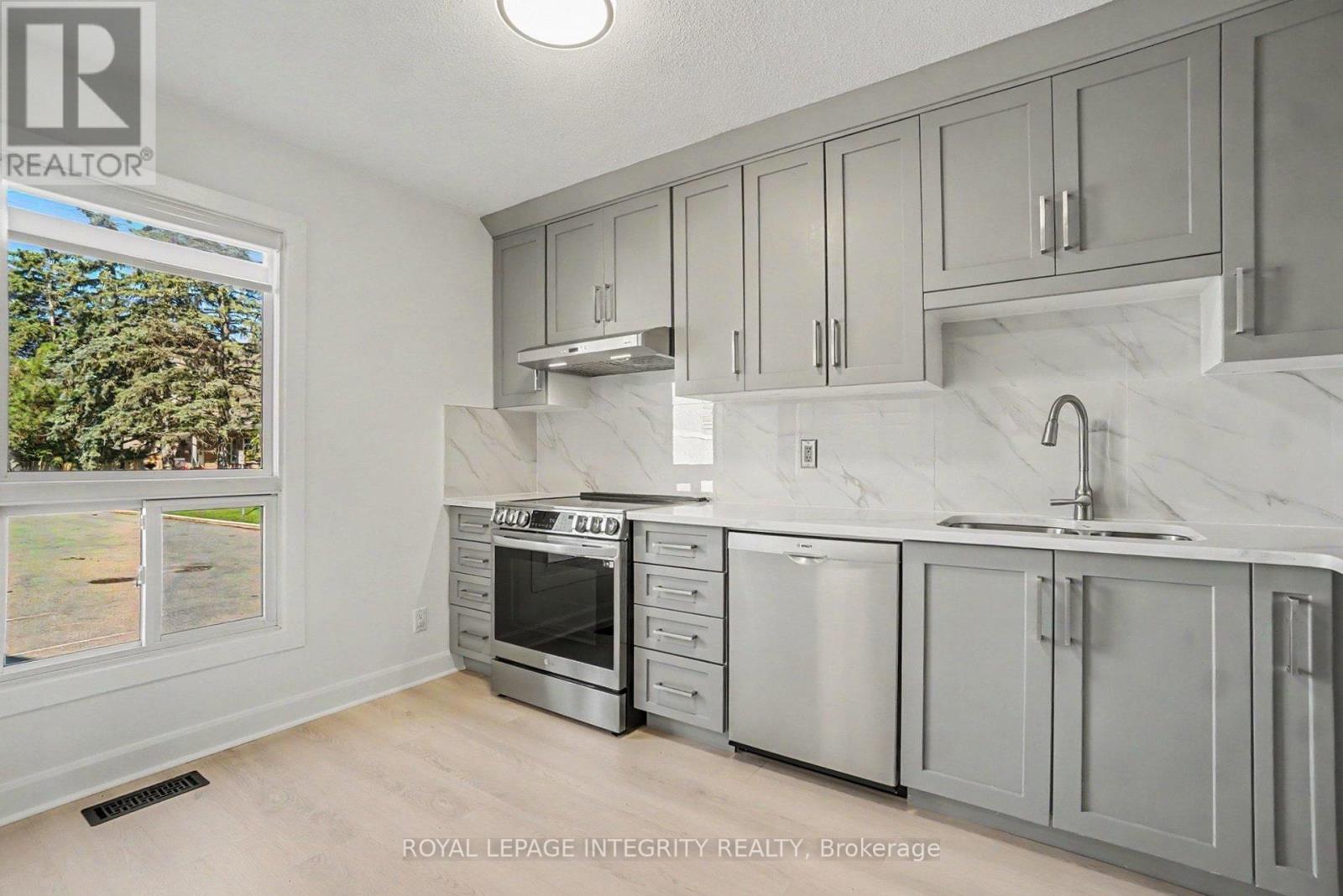 #2 1507 BALLARD COURT - 14