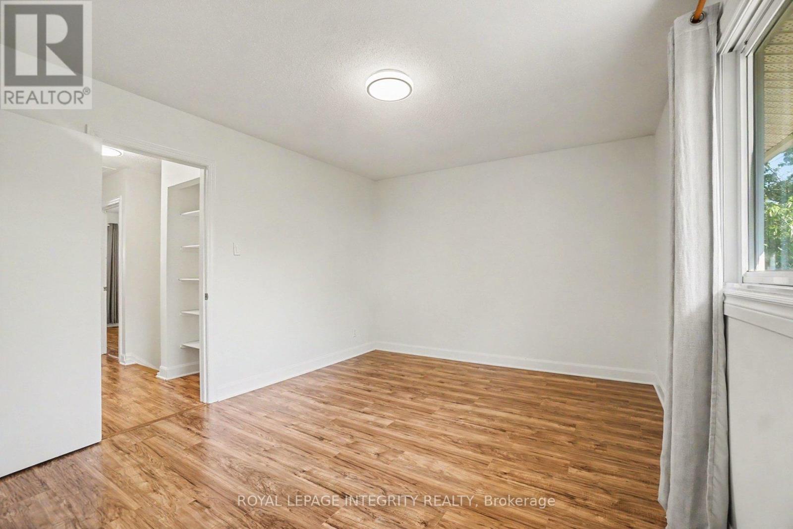 #2 1507 BALLARD COURT - 20