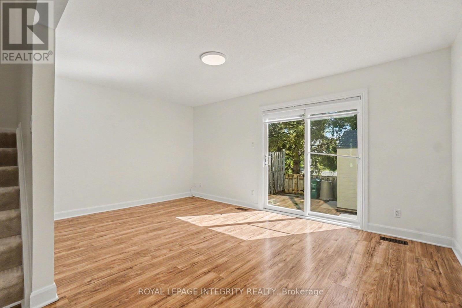 #2 1507 BALLARD COURT - 7
