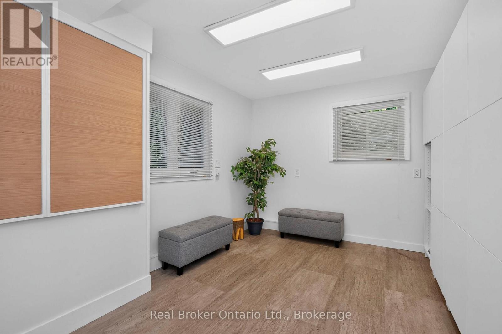 841 PORTAGE PARK LANE - 19