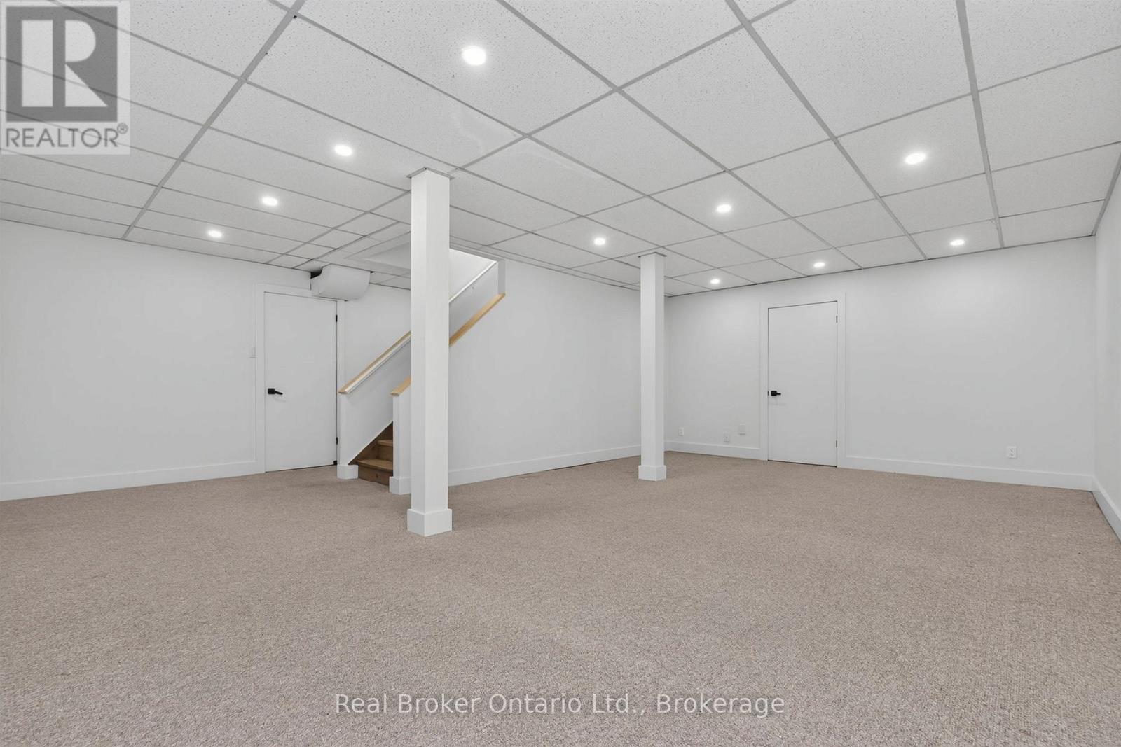841 PORTAGE PARK LANE - 37