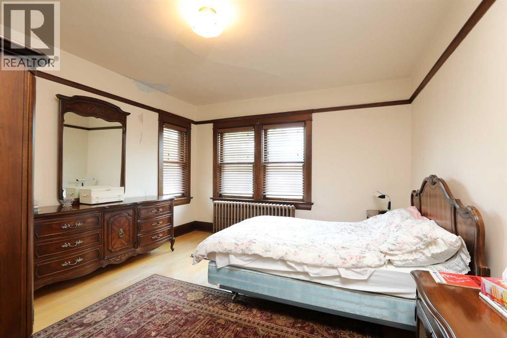 302 King Street - 38