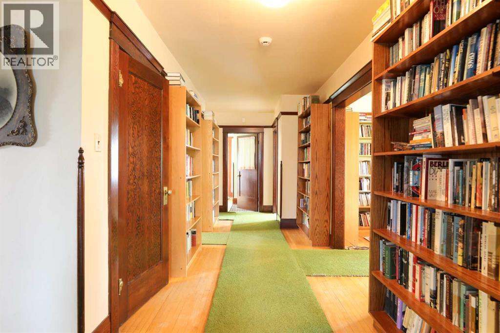 302 King Street - 35
