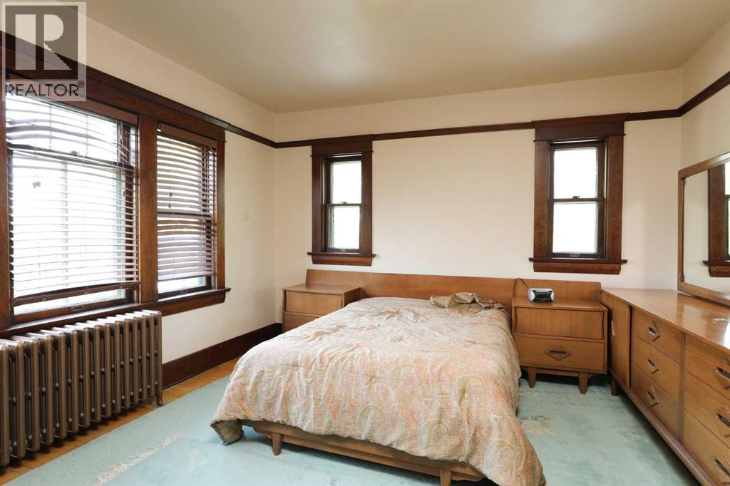 302 King Street - 36