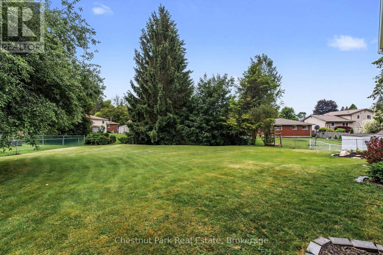 280 8TH AVENUE E - 39