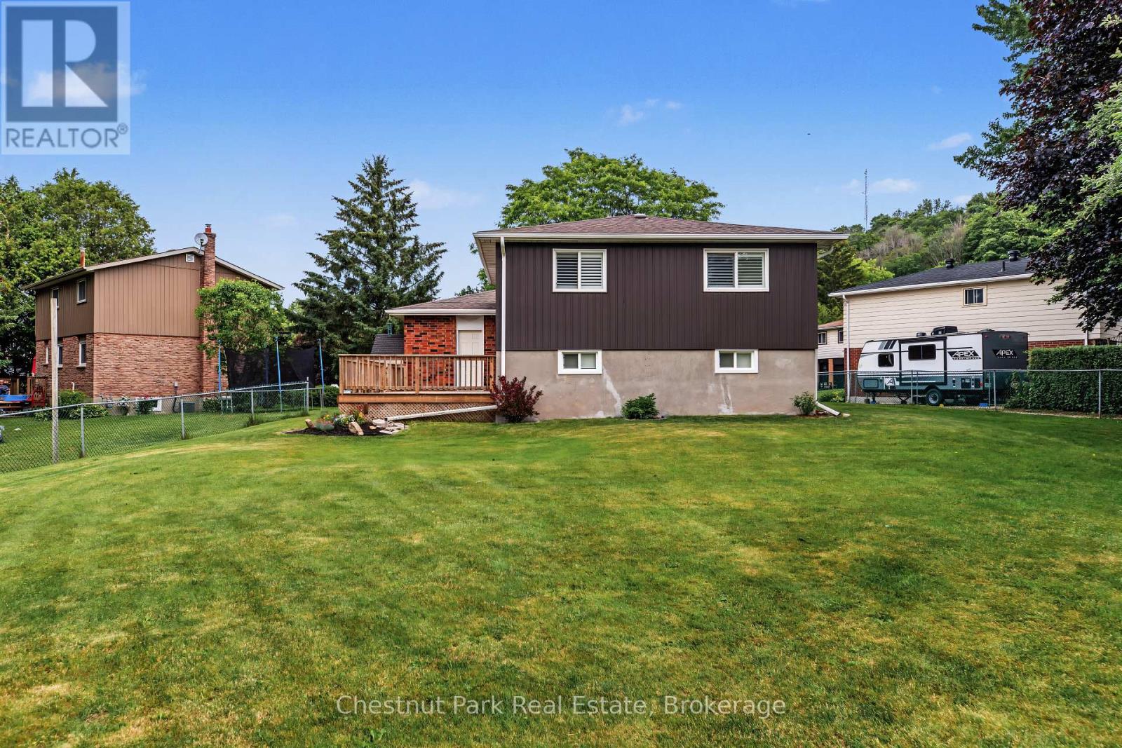 280 8TH AVENUE E - 42