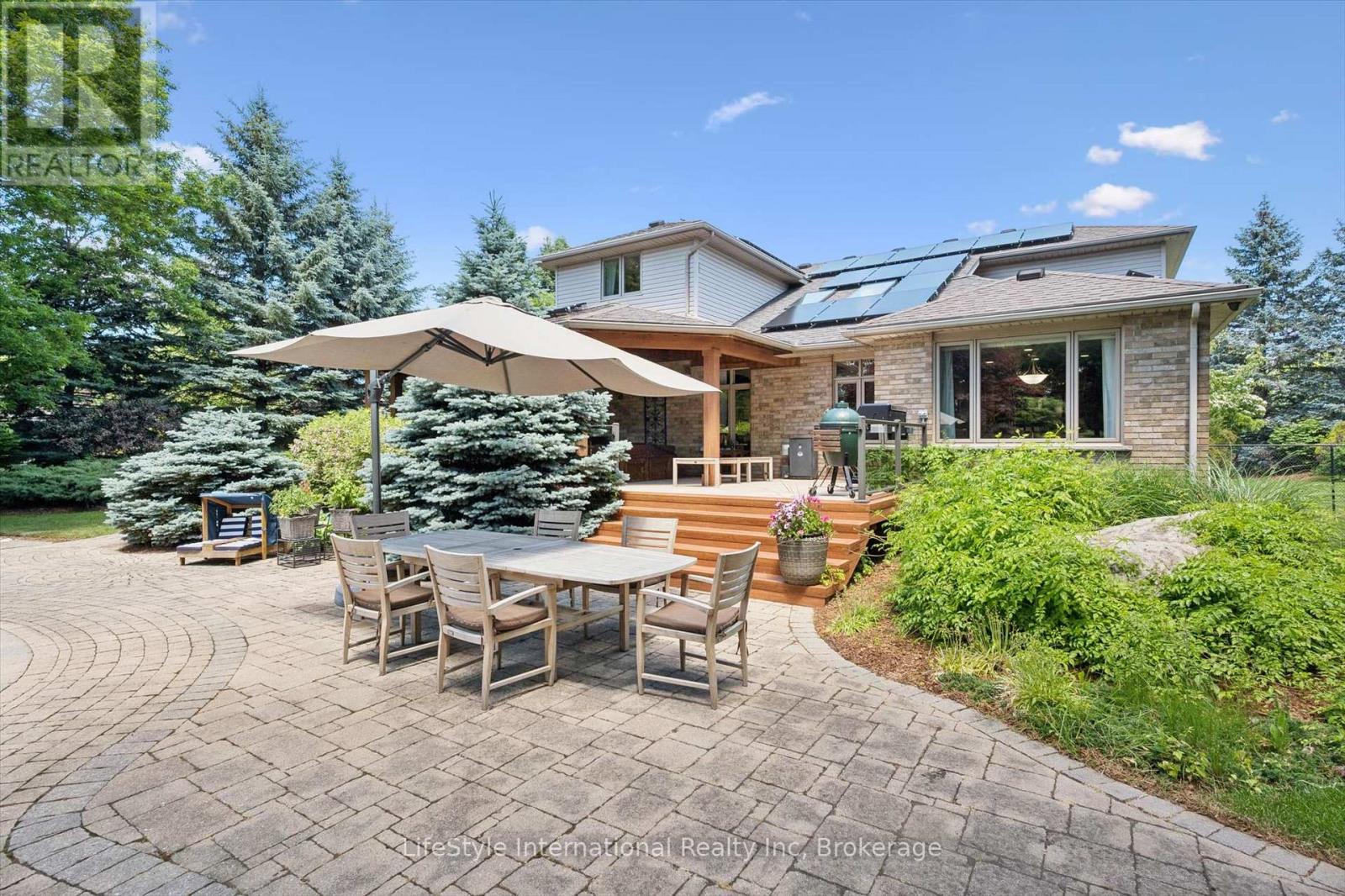 12 OCHS DRIVE - Image 35