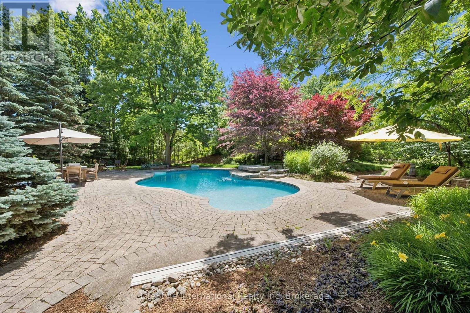 12 OCHS DRIVE - Image 38