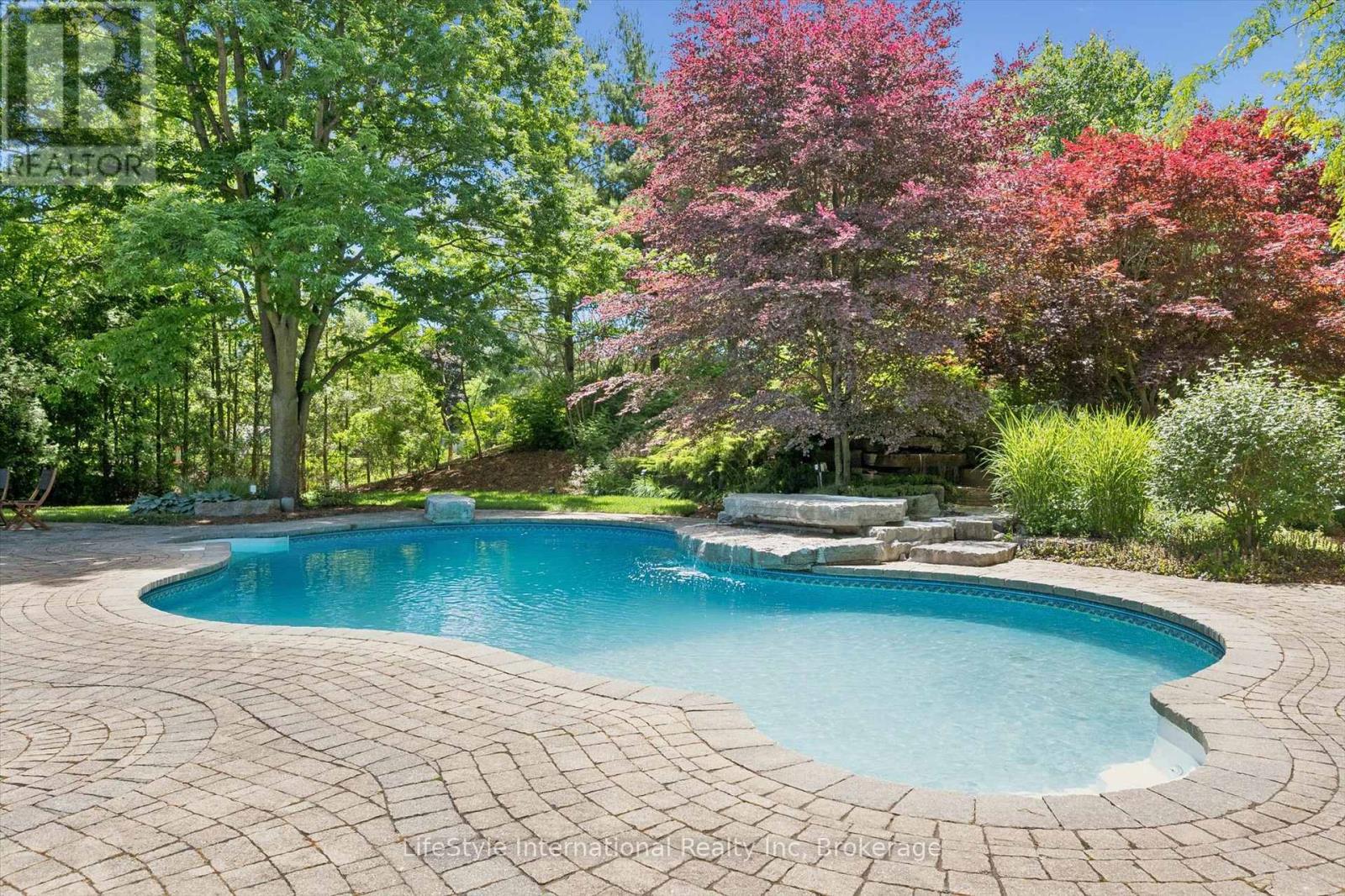12 OCHS DRIVE - Image 39