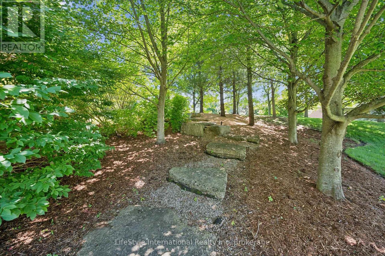 12 OCHS DRIVE - Image 44