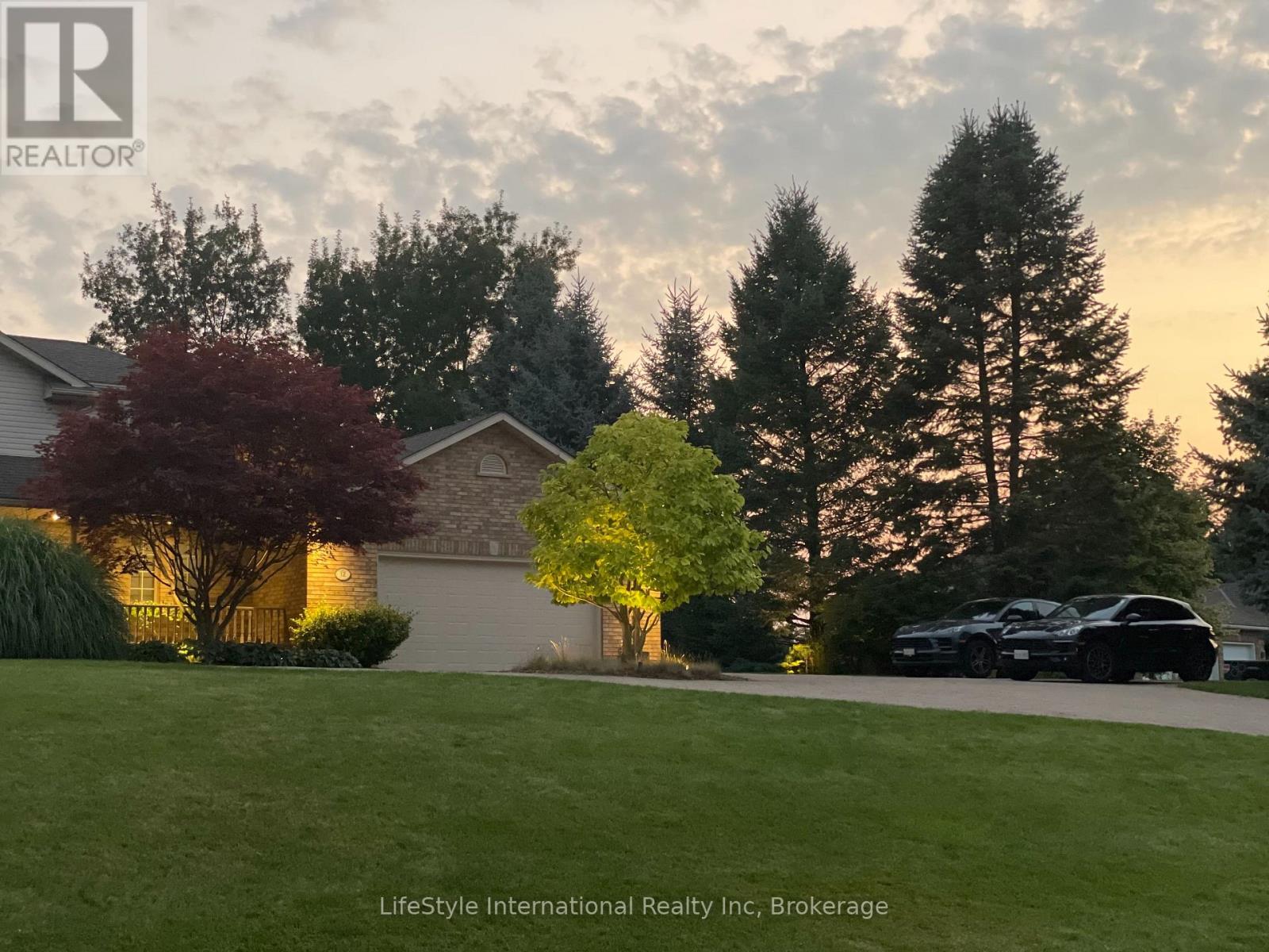 12 OCHS DRIVE - Image 47