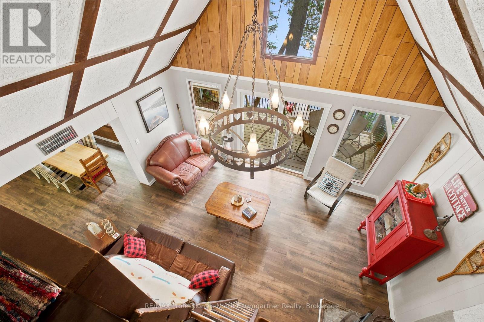 1093 CORYLUS LANE - 12