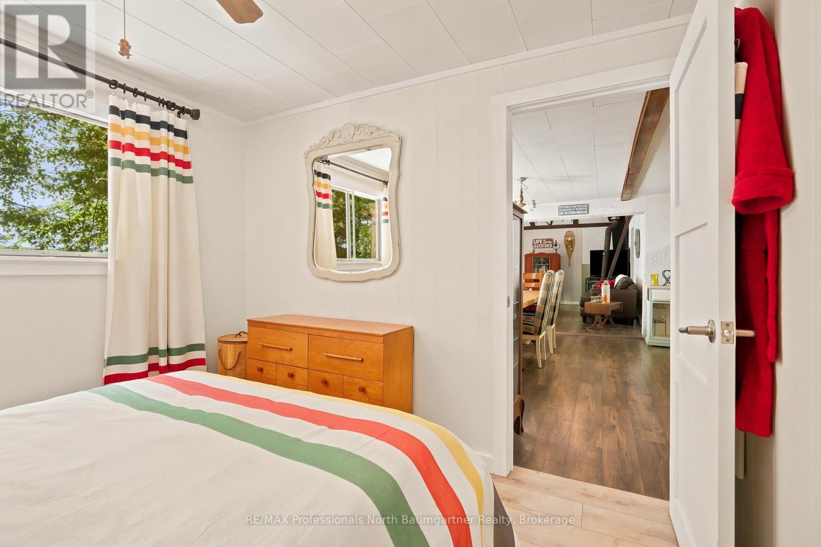 1093 CORYLUS LANE - 18