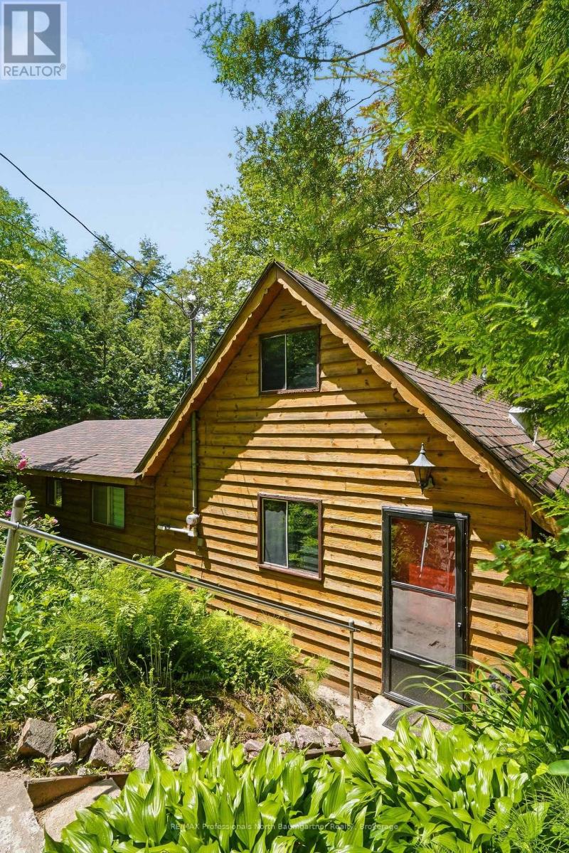 1093 CORYLUS LANE - 24