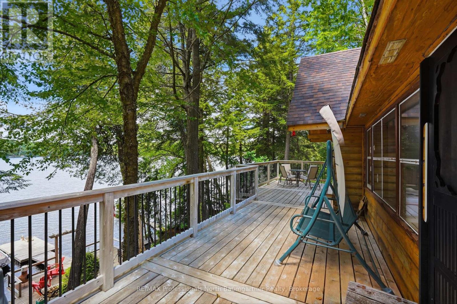 1093 CORYLUS LANE - 28