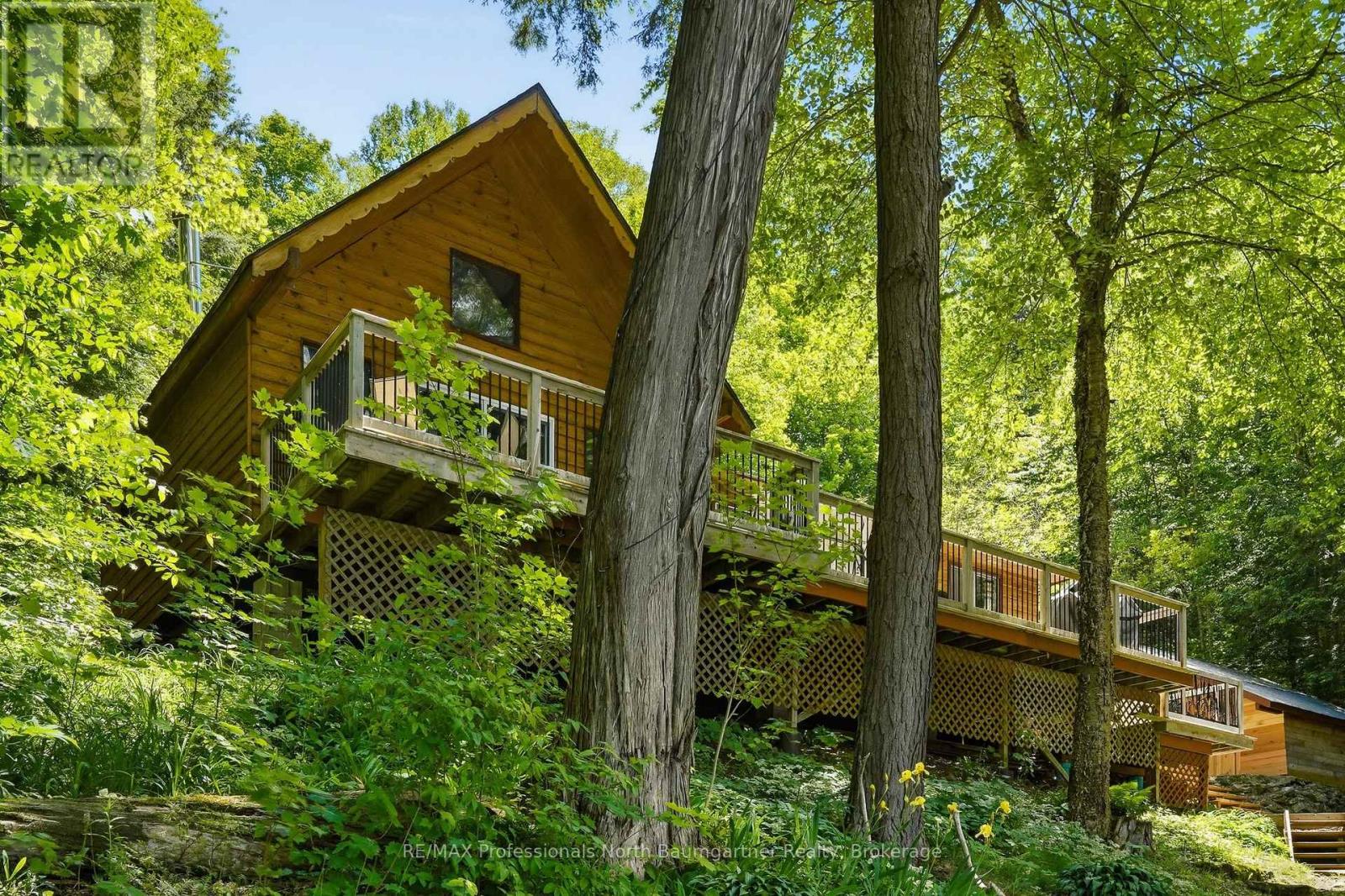 1093 CORYLUS LANE - 3