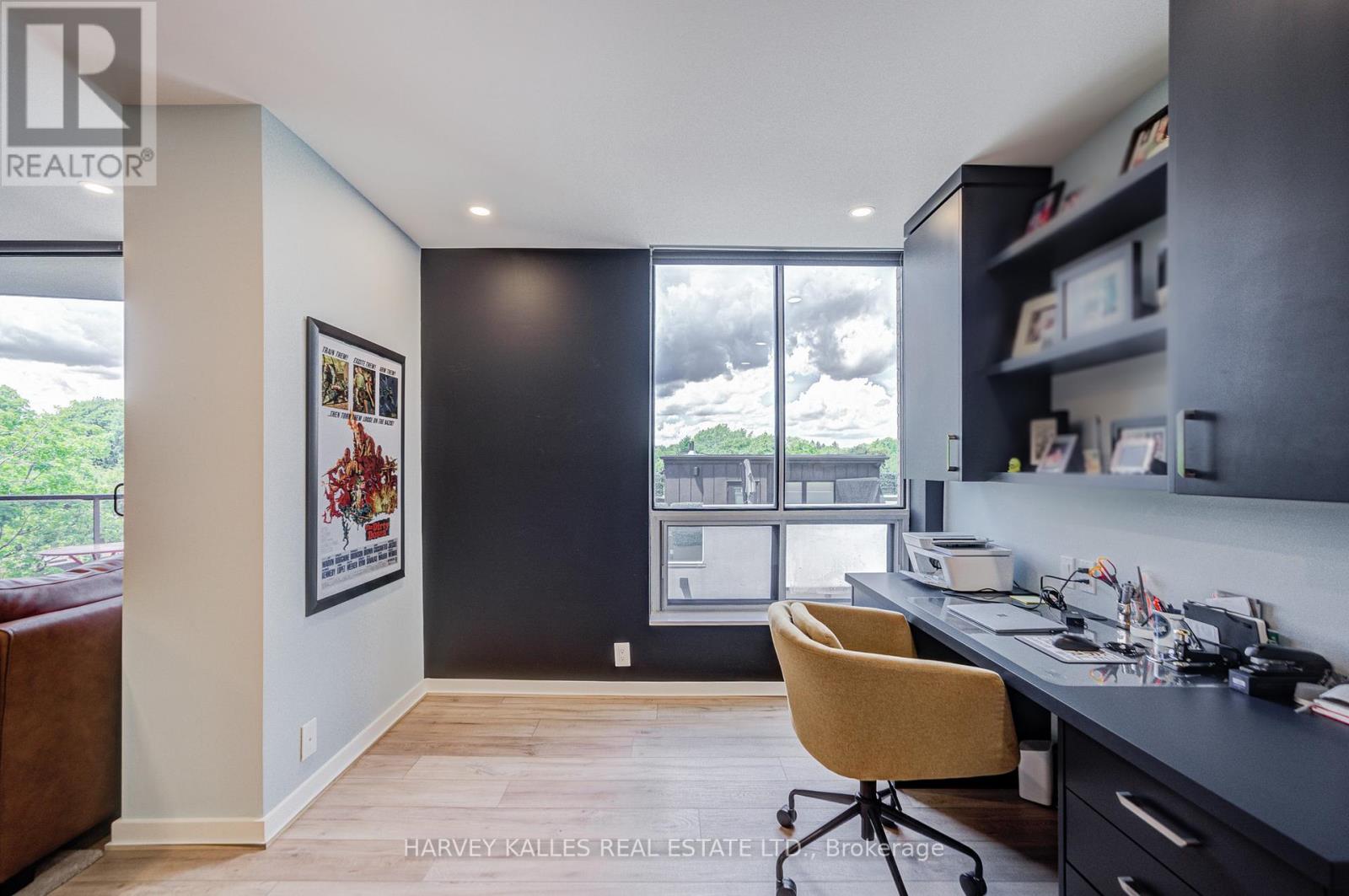 #503 350 LONSDALE ROAD - 18