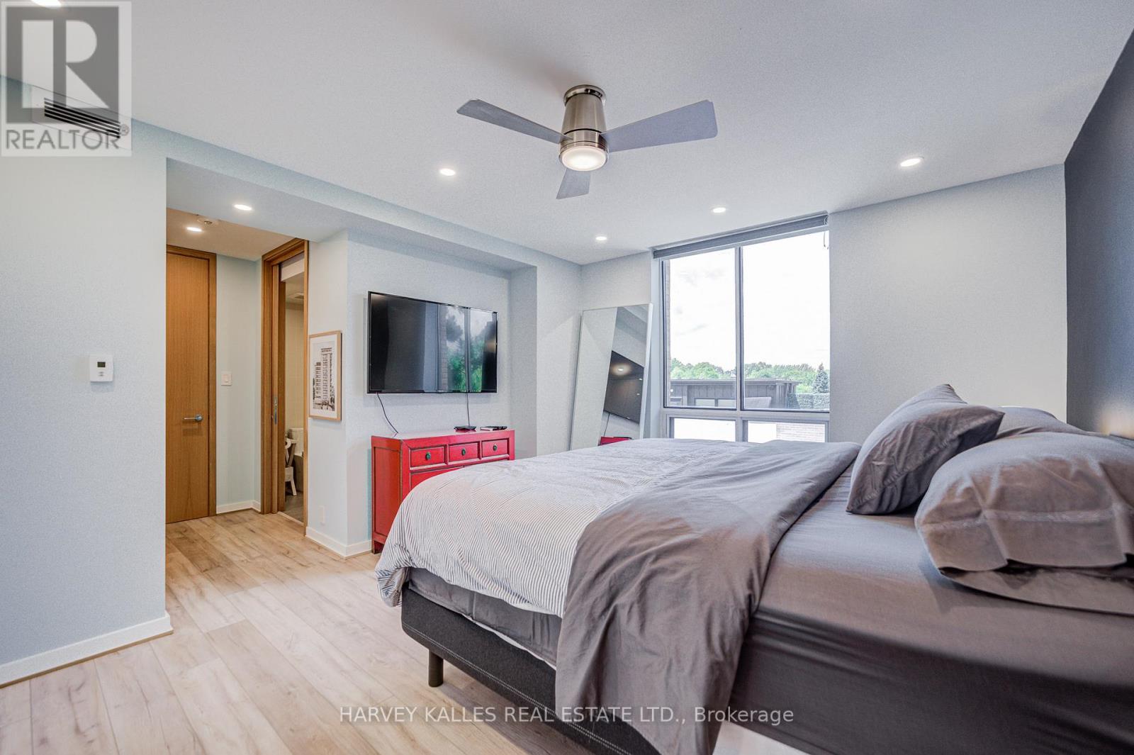 #503 350 LONSDALE ROAD - 25